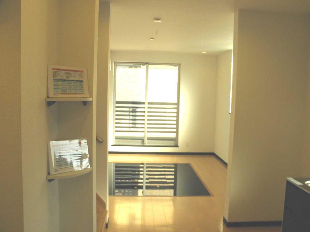 Other introspection. Indoor (February 2013) Shooting