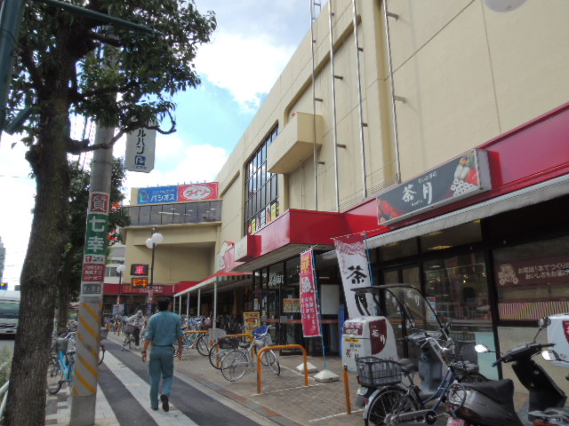 Convenience store. 150m until Lawson Toda Naka 2-chome (convenience store)