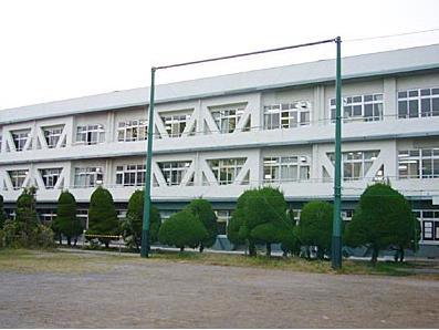 Junior high school. 2107m to Toda City Tatsumi Sasa junior high school