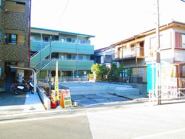 Local appearance photo