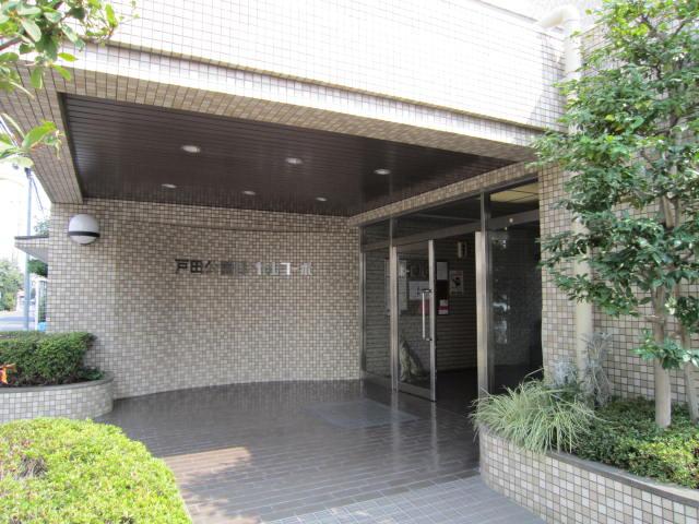 Entrance. Common areas