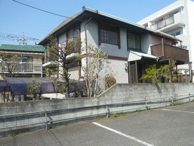 Local appearance photo. local