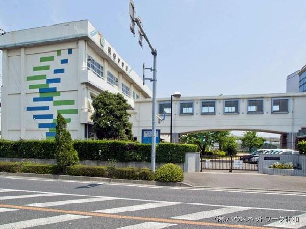 Junior high school. 560m to Toda City Tatsumi Sasa junior high school