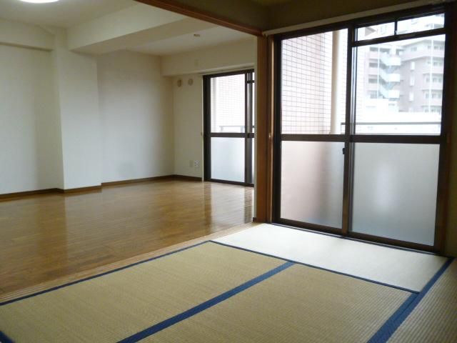 Living and room