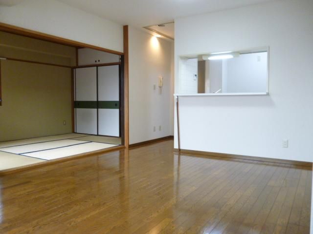 Living and room