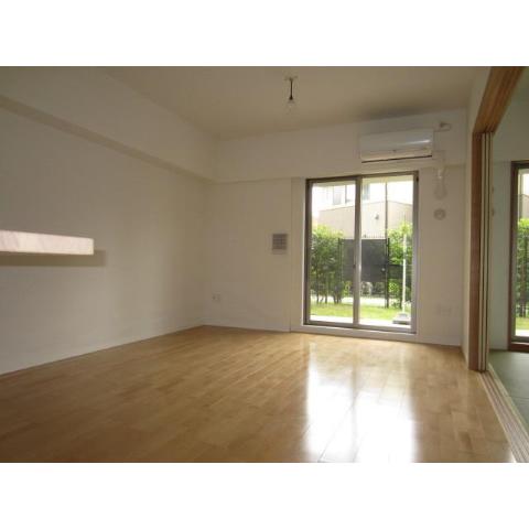 Living and room