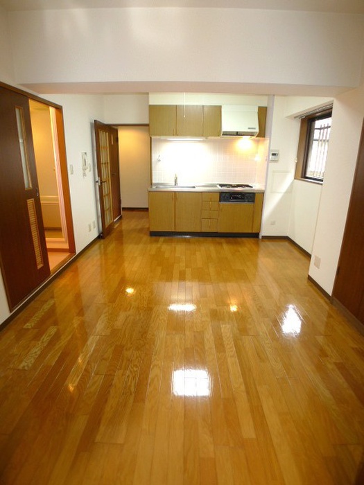 Living and room