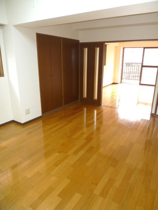 Living and room