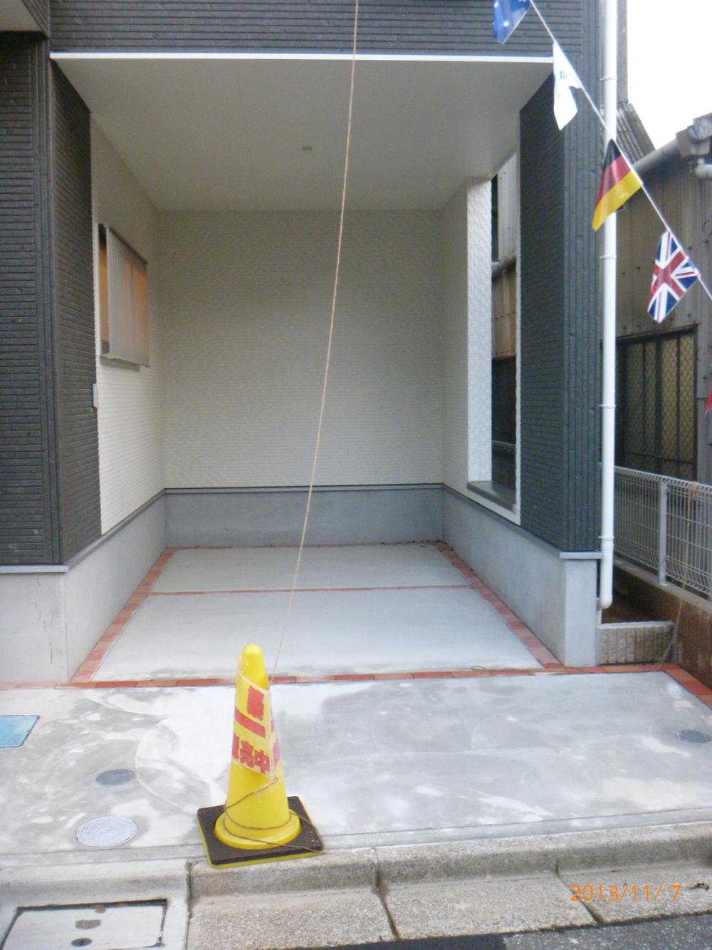 Parking lot. Local (12 May 2013) Shooting