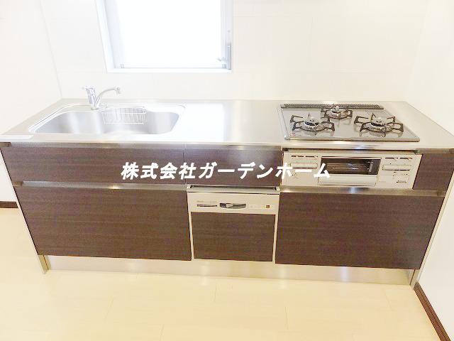 Kitchen. Since the wife also this in a comfortable Chin !! troublesome washing with happy dishwasher You can also devote spare time to the hobby!