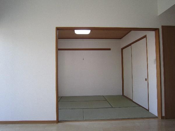 Living. Mansion interior introspection Pictures - living LD More of the Japanese-style room 6 quires