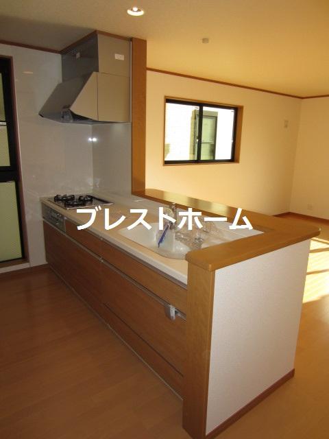 Same specifications photo (kitchen)