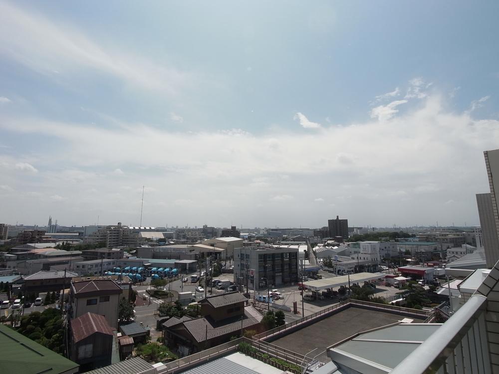 View photos from the dwelling unit. View from the site (July 2013) Shooting