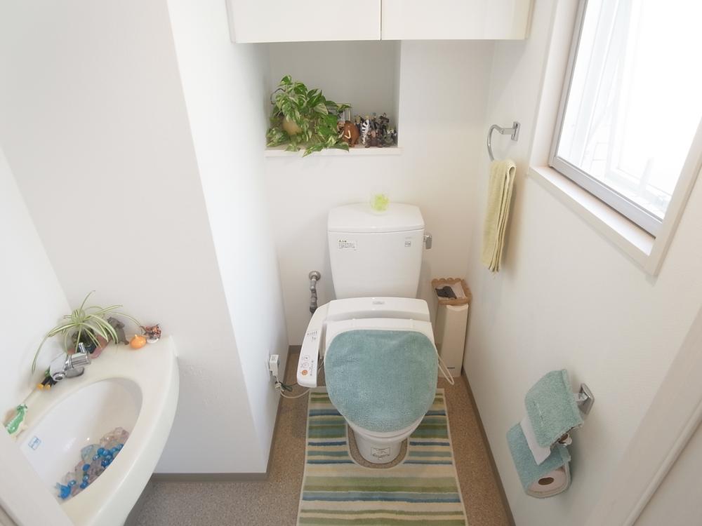 Toilet. Indoor (July 2013) Shooting