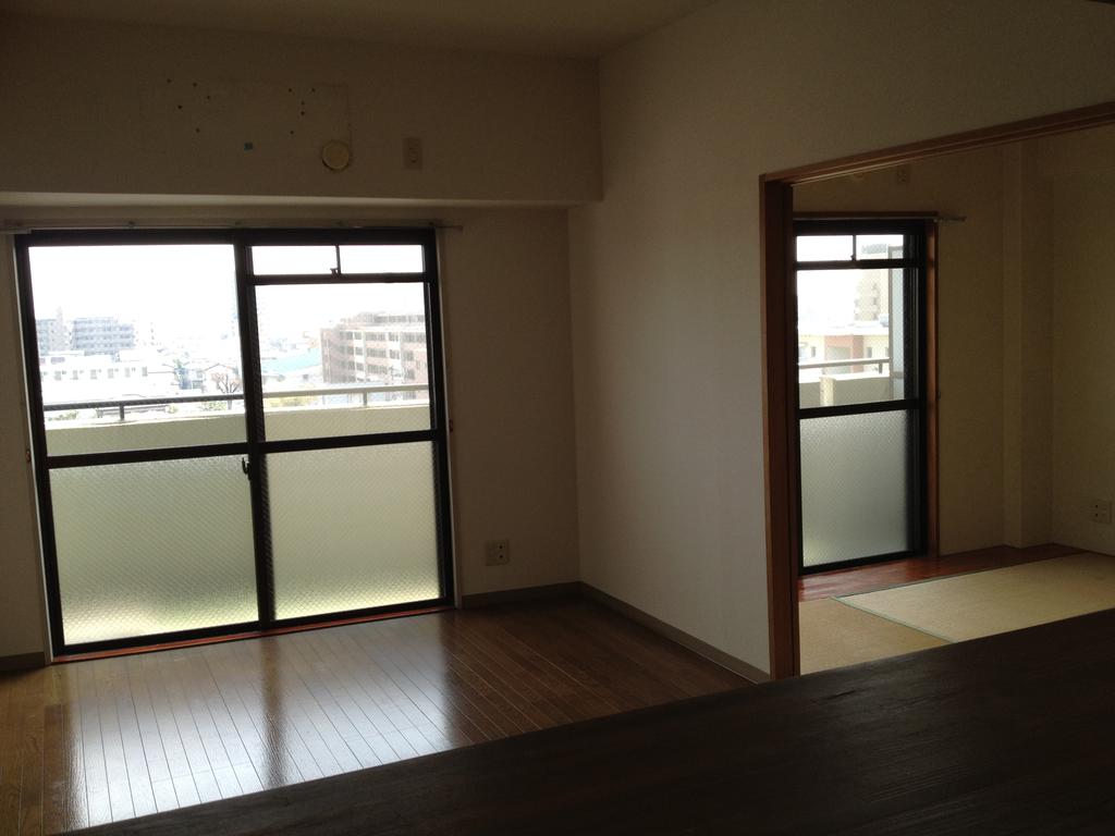 Living and room
