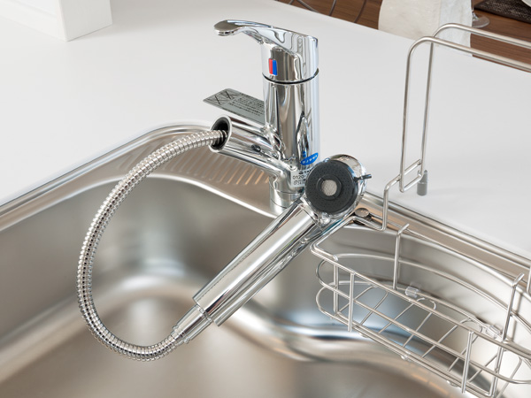Kitchen.  [Faucet integrated water purifier] So delicious at any time hygienic water purifier water is available, We established the faucet integrated water purifier.