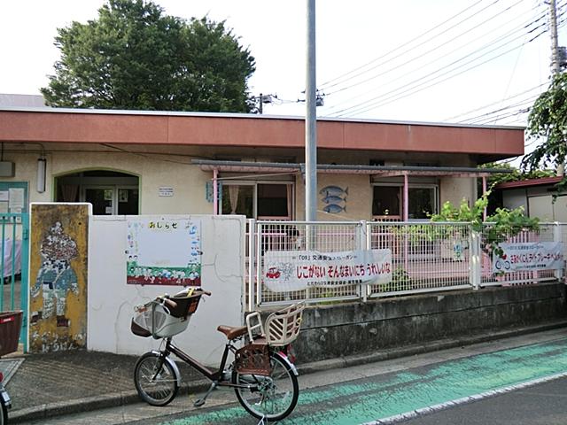 kindergarten ・ Nursery. Kamitoda 560m to nursery school