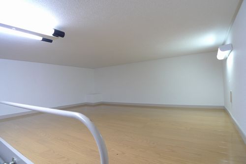 Other room space. loft