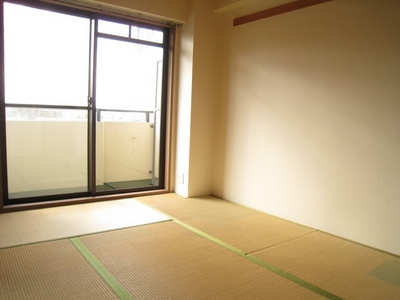 Living and room. Then relieved and still there is a Japanese-style room