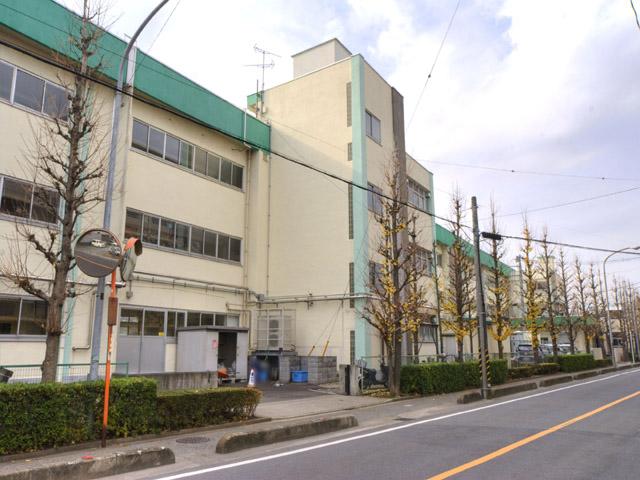 Primary school. 630m until Toda Municipal Toda Higashi Elementary School