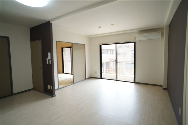 Living and room