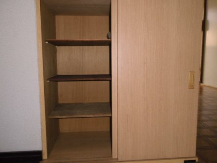 Entrance. Entrance around there is also a cupboard is refreshing.