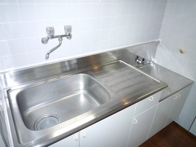 Kitchen. Gas stove installation Allowed