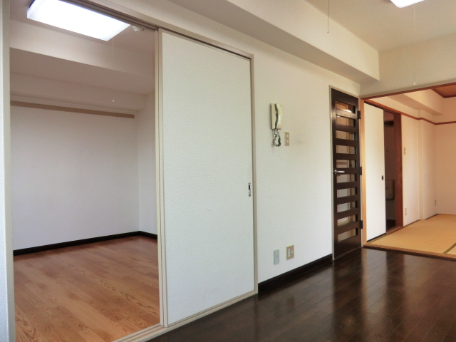 Living and room
