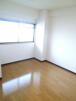 Other room space. Western-style 5,4 Pledge