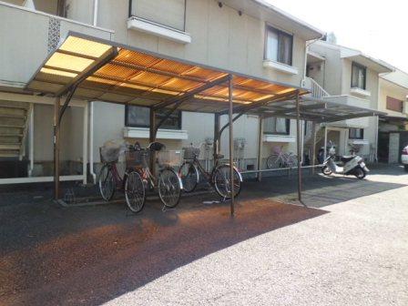 Receipt. Private parking lot. Happy with roof.
