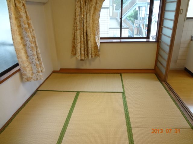 Living and room