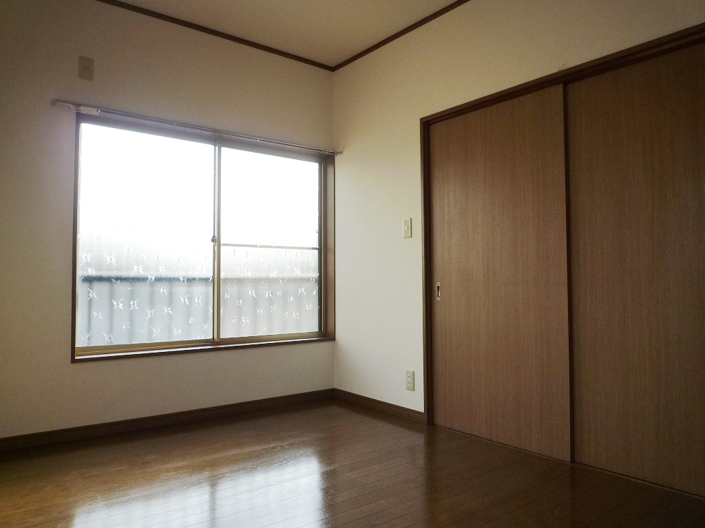 Other room space. Western-style 6 Pledge