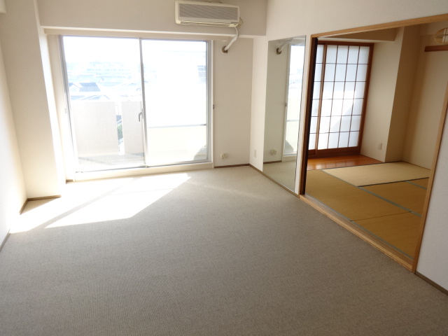 Living and room