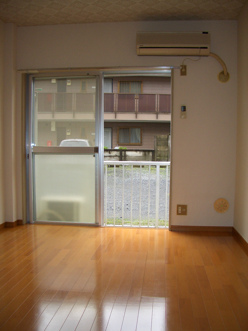 Living and room