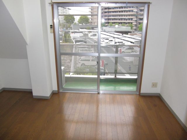 Living and room. Photo, It will be 302, Room.