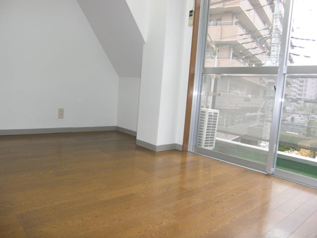 Living and room. Photo, It will be 302, Room.