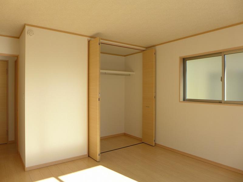 Non-living room. Local (November 28, 2013) Shooting