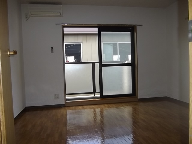 Living and room. Air-conditioned