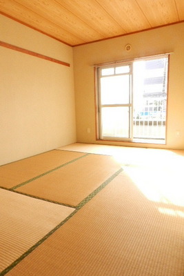 Living and room. Japanese-style room 6 quires
