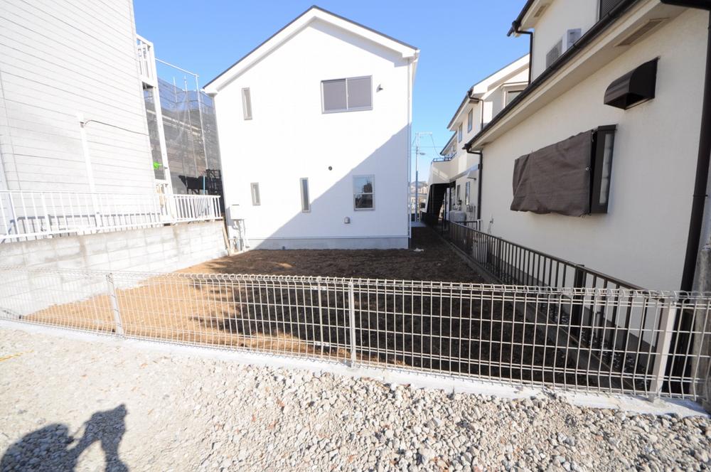 Local appearance photo. Local (12 May 2013) Shooting