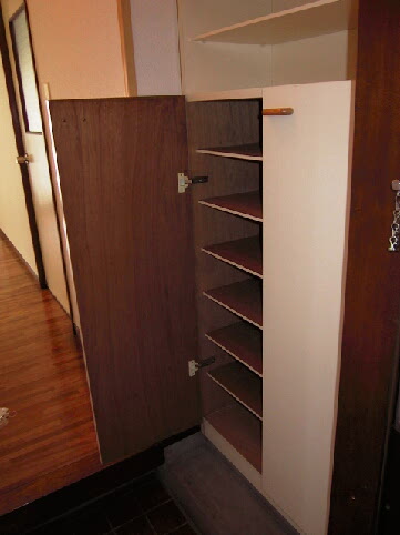 Entrance. Entrance ・ Yes shoe box