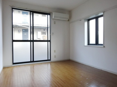 Other room space. Bright room in the corner room