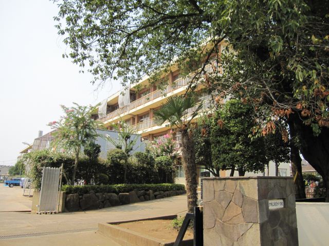 Junior high school. Municipal Nanryo until junior high school (junior high school) 890m