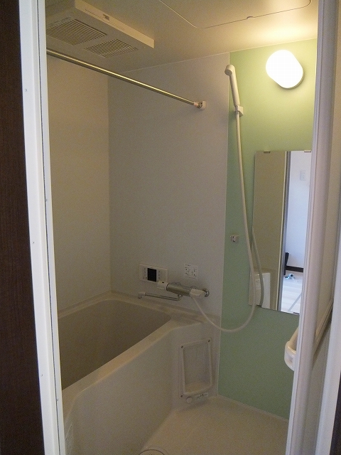 Bath. Add-fired ・ Bus with ventilation drying heater