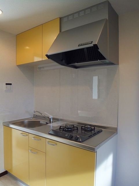 Kitchen. 2-neck Gasukitchin