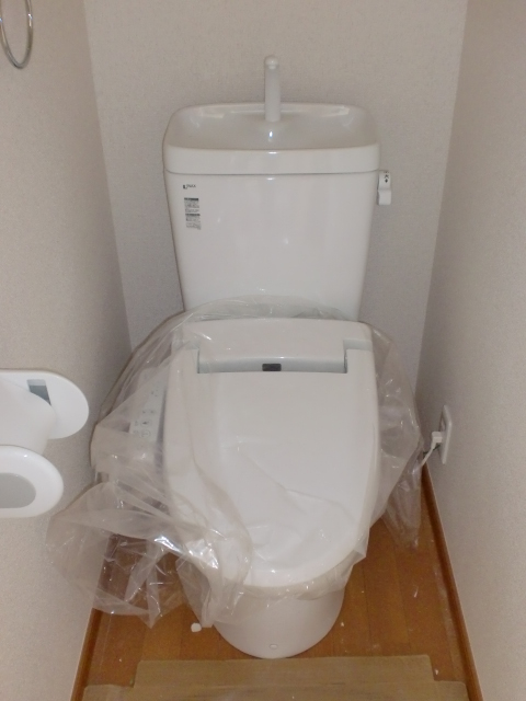 Toilet. With Washlet ※ Photos are under construction work