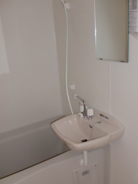 Bath. With bathroom dryer ※ Photos are under construction work