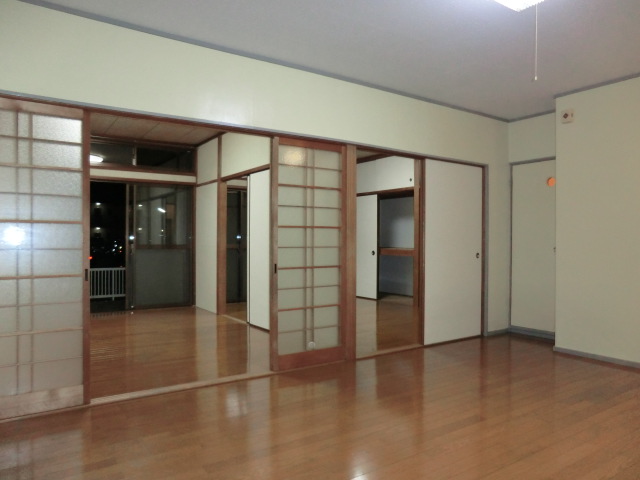 Living and room
