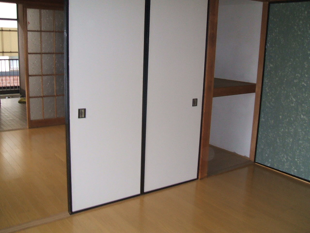 Other room space. Western style room Partition is three sliding door