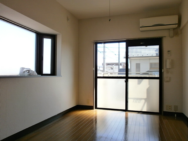 Living and room. Living